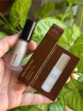 Hourglass Illusion Priming Moisturizer – Mini 3.7ml (Brand New)